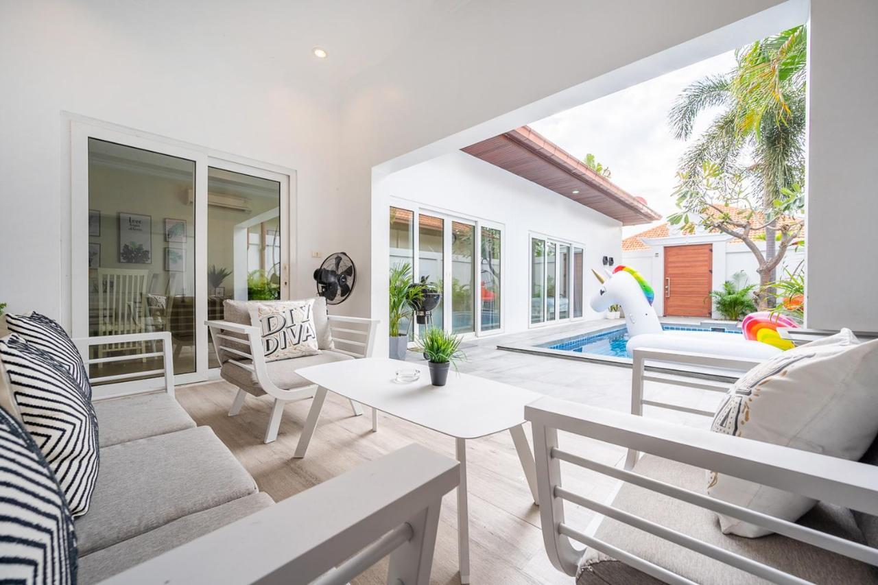 Majestic Residence Pool Villas 2 Bedrooms Private Beach 芭達亞 外观 照片